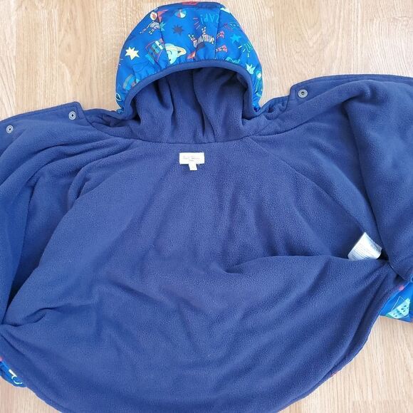 Paul Smith: Fleece Lined Hooded Cape Jacket - size 2 in Blue - Picture 11 of 16